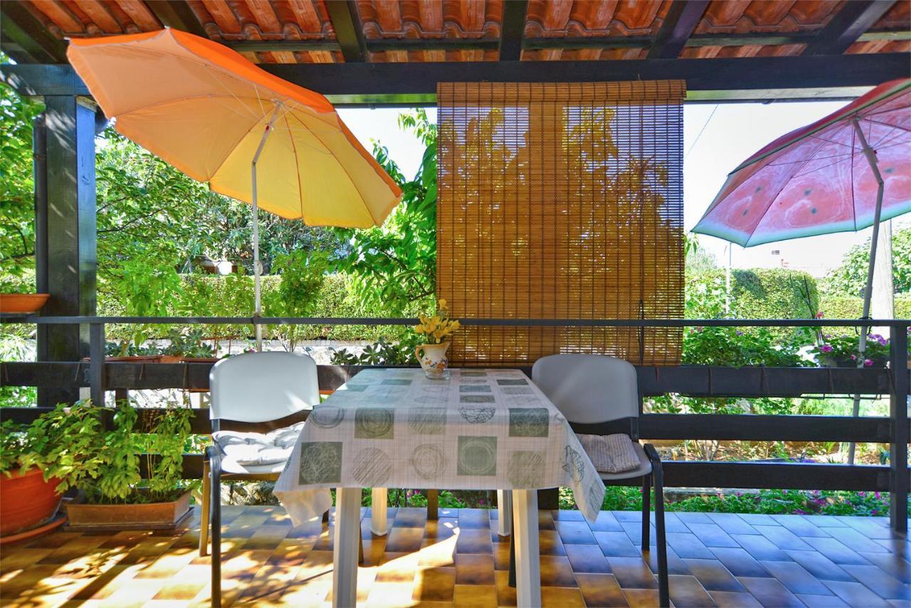 Rooms Veli Vrh 2208 Pula Bagian luar foto