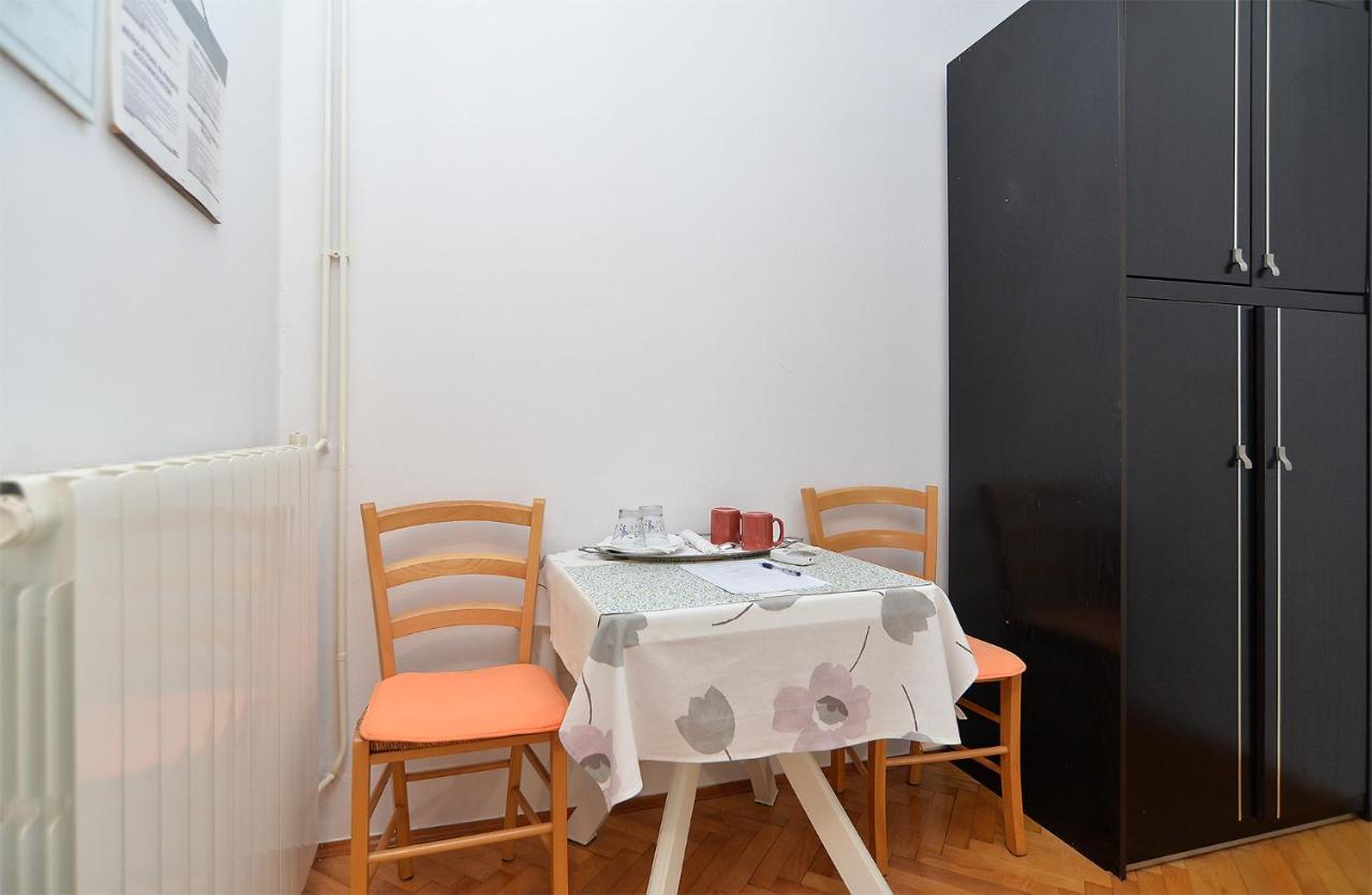 Rooms Veli Vrh 2208 Pula Bagian luar foto