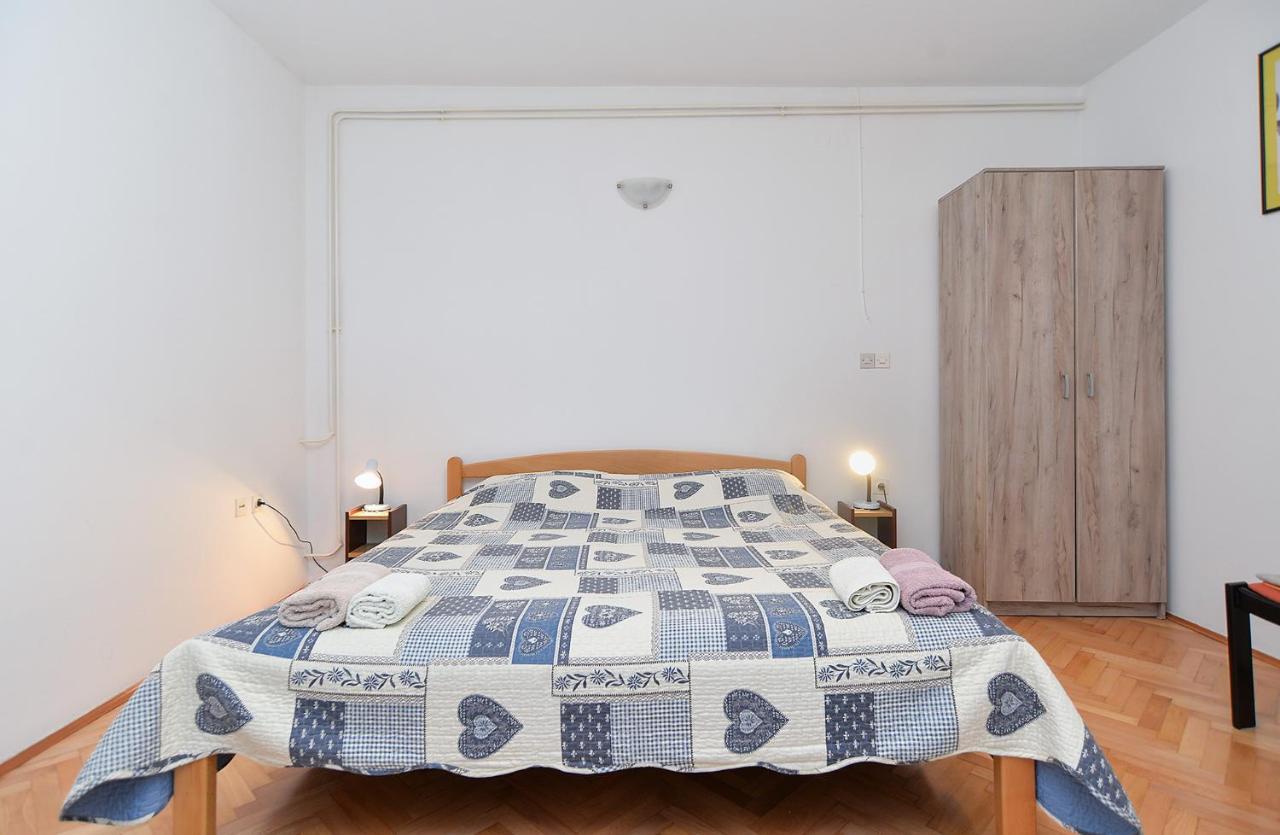 Rooms Veli Vrh 2208 Pula Bagian luar foto