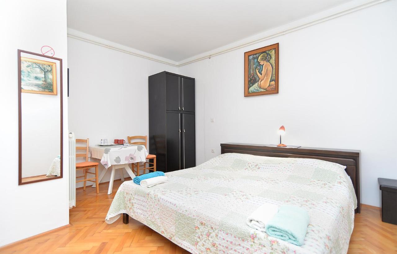 Rooms Veli Vrh 2208 Pula Bagian luar foto