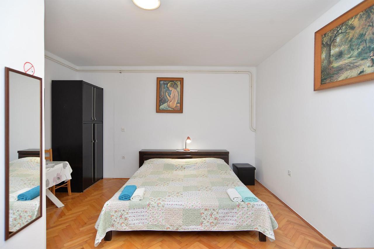 Rooms Veli Vrh 2208 Pula Bagian luar foto